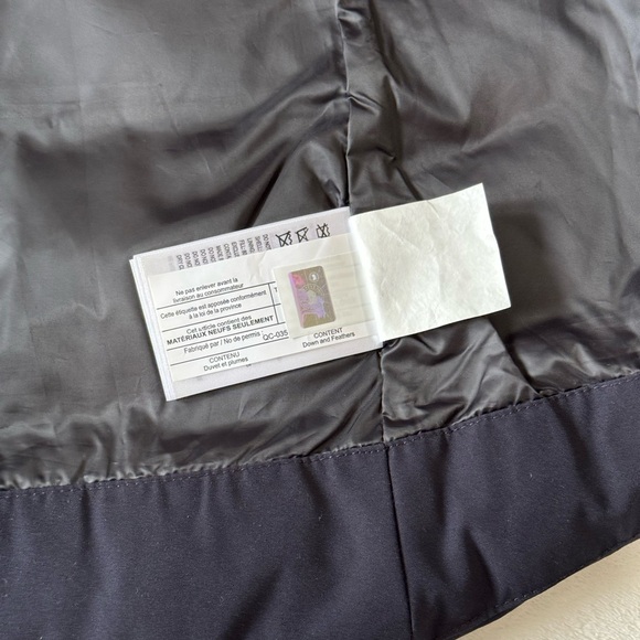 {Canada Goose} Freestyle Vest in Navy - Picture 7 of 10